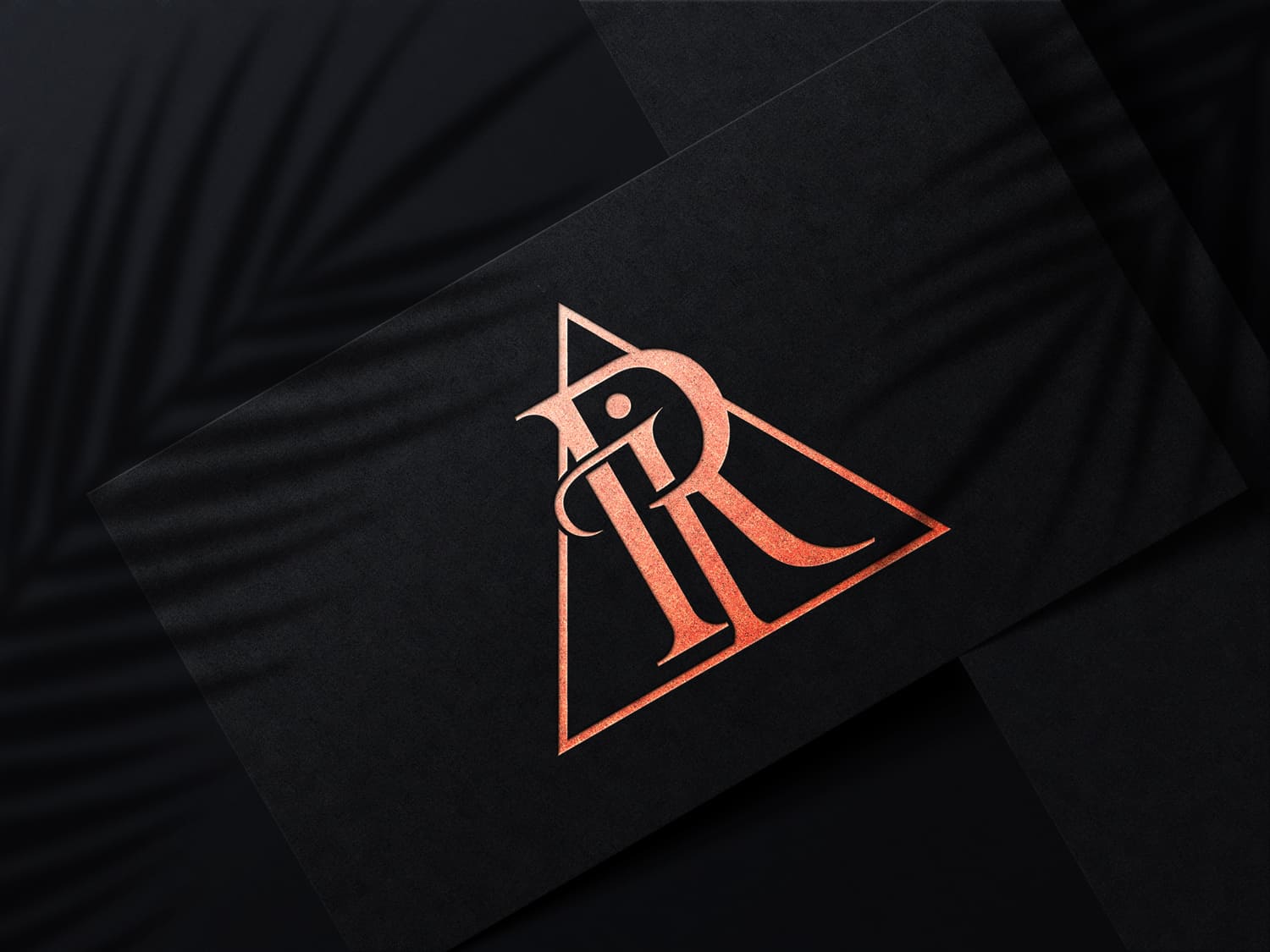 личный логотип инициалы RI